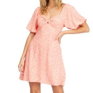 Knee length pink dress from billabong. Size medium.